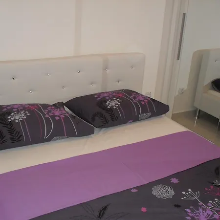 Apartments Govic Primosten Room photo
