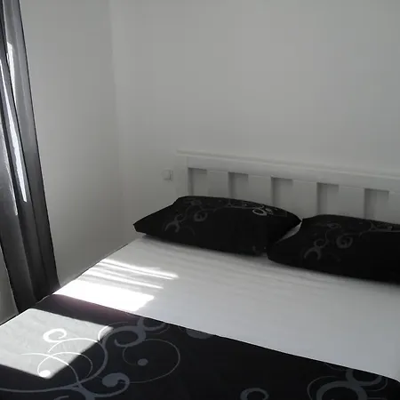Apartments Govic Primosten Room photo